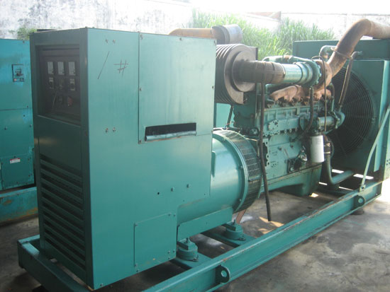 萝北租赁发电机- 发电机碳刷磨损的原因是什么