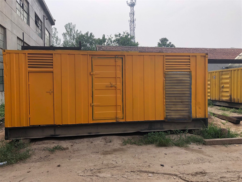 萝北柴油发电机如何判断新机油是否已经完全充满机油滤清器？