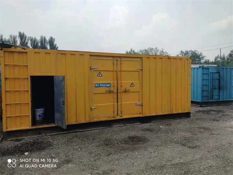 萝北200KW柴油发电机组需要配备什么型号的电缆线？