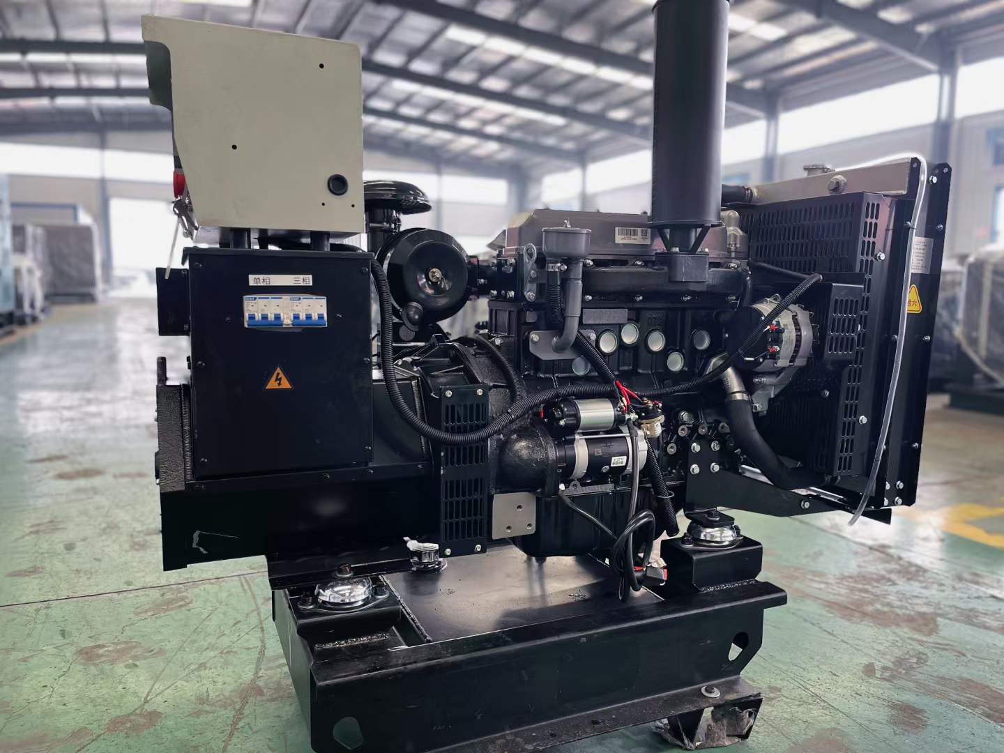 萝北如何降低电感性负载对发电机的影响？