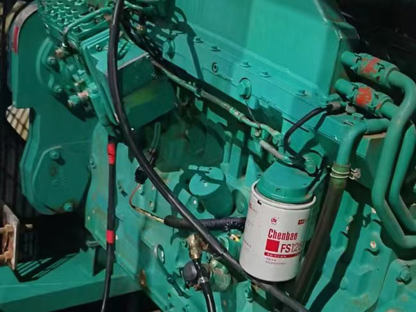 萝北如何确定新的发电机组控制系统是否与原系统兼容？