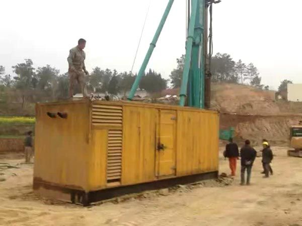 萝北如何判断水冷式机油散热器密封件是否需要更换？